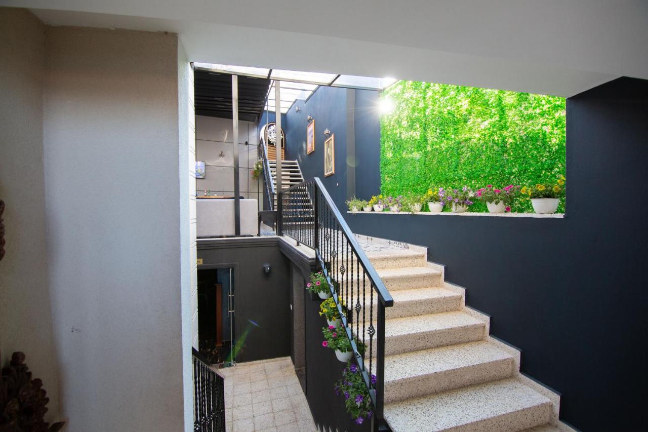 Boutique Hotel Kooperativa โปกราเดซ ภายนอก รูปภาพ